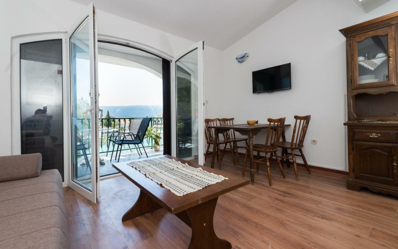 Apartments Azzurro Блаце Экстерьер фото
