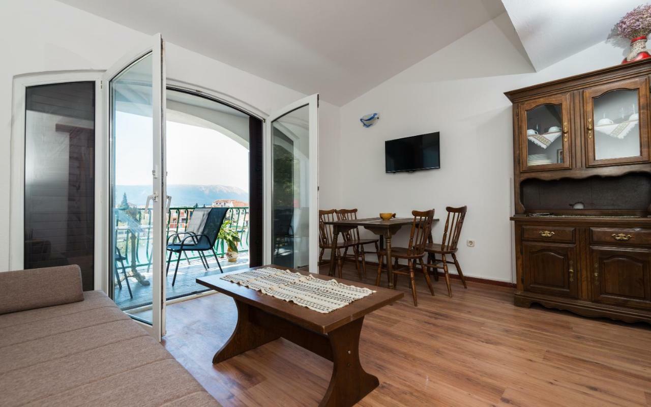 Apartments Azzurro Блаце Экстерьер фото